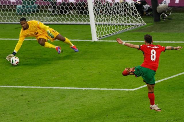 1720228797130022077.jpg maignan 2.jpg